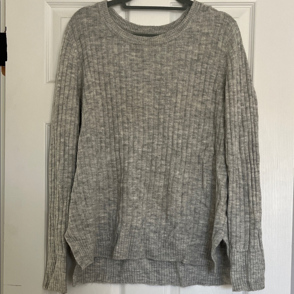 Old Navy Gray Ribbed Sweater